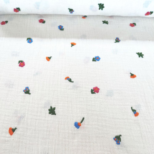 Double Gauze med broderede blomster
