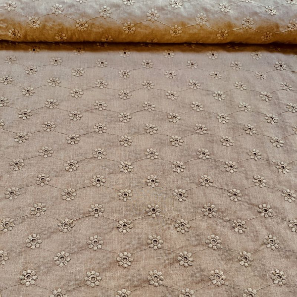 Bomuld med broderi beige