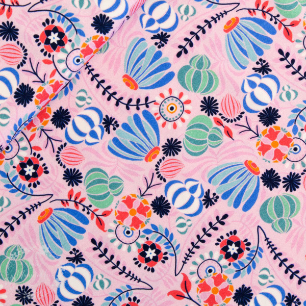 Bomuldsjersey “Flora Blomsterbed“ lyserød