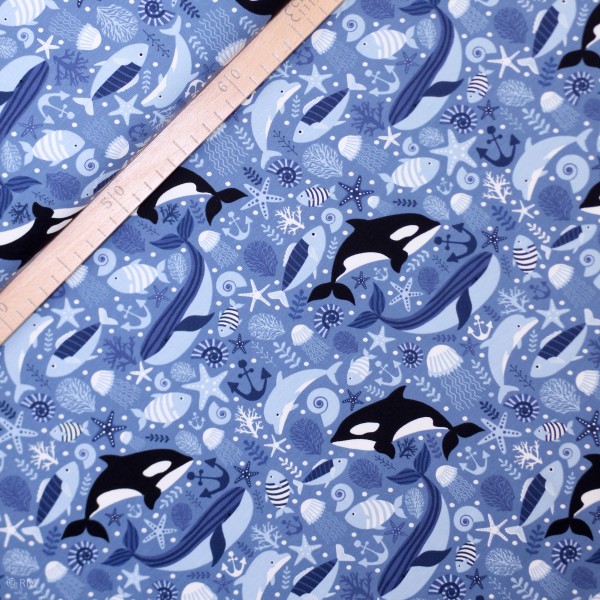 130 cm Bomuldsjersey “Under the Sea“ blå fra Julie Kids Fsashion