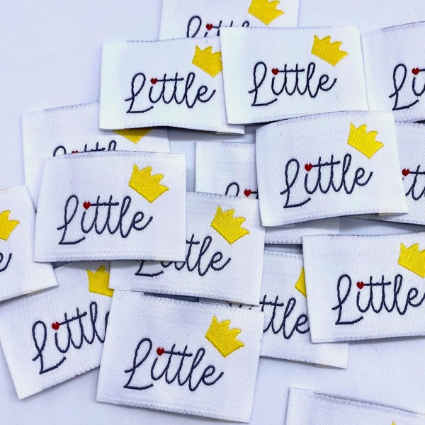 Vævet etiket "Little" 35 x 25 mm