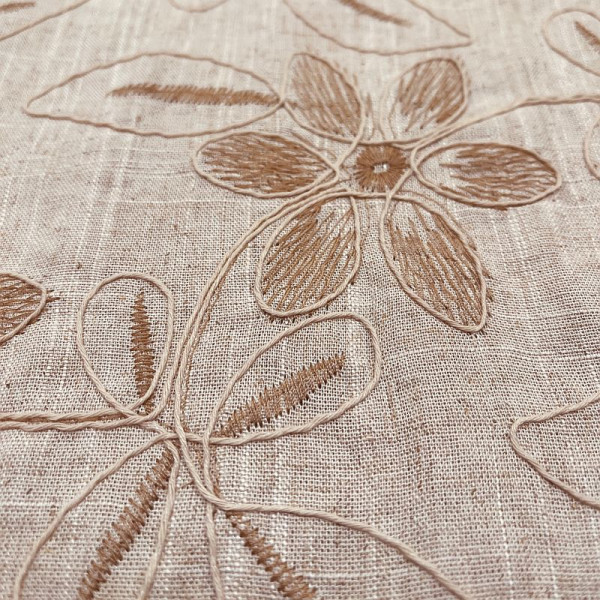 Kräftige gewebte Viscose mit Stickerei - Natural