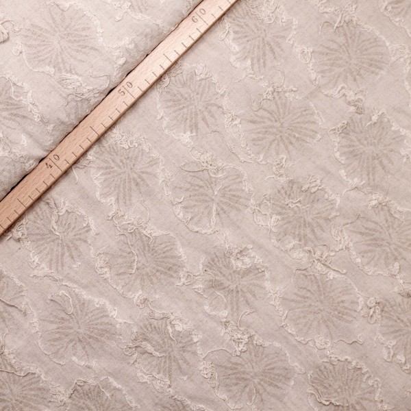 Jacquard med blomster og flosse