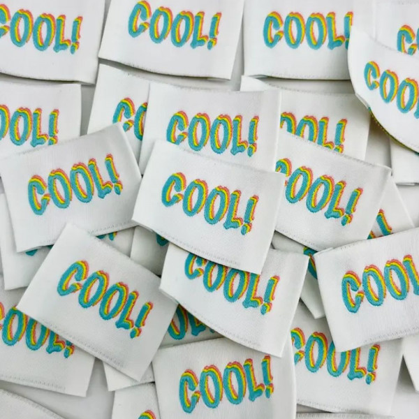 Vævet etiket "COOL!" 35 x 25 mm