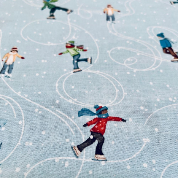 Bomuld "Christmas Village 2" fra studioE fabrics