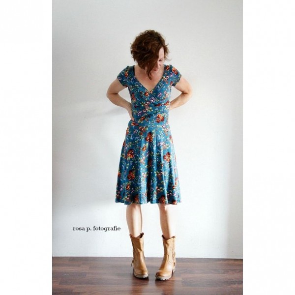 Bog “Näh dir dein Kleid“ by Rosa P.