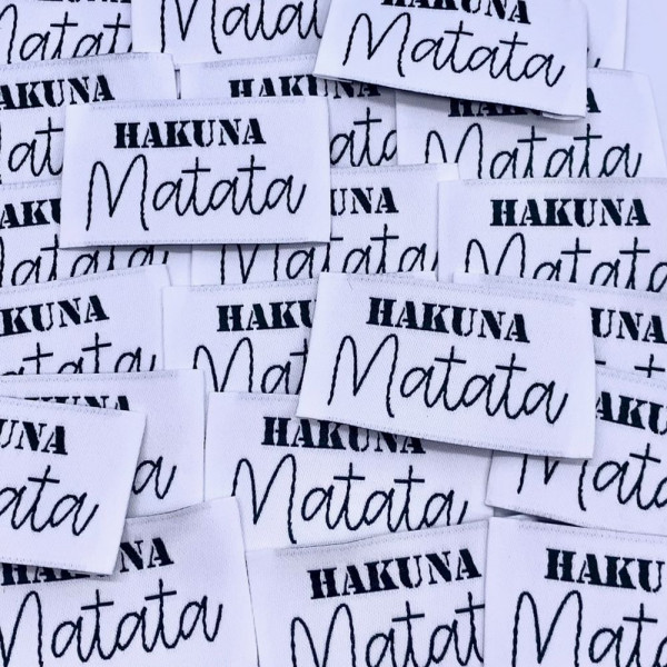 Vævet etiket "Hakuma Matata" 45 x 25 mm