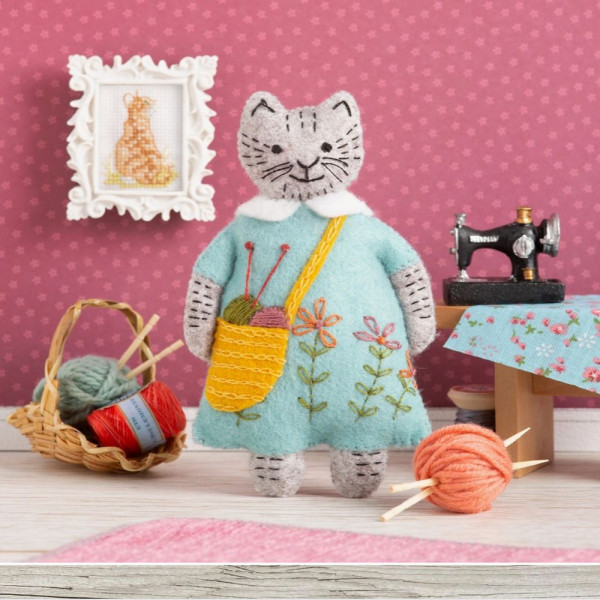 Craftkit "Mrs. Cat loves knitting" fra Corinne...