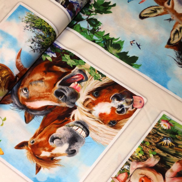 55cm Bomuld-Panel “Farm Selfies“ 1322 cream