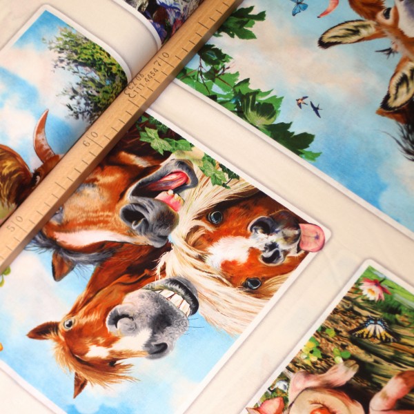 55cm Bomuld-Panel “Farm Selfies“ 1322 cream
